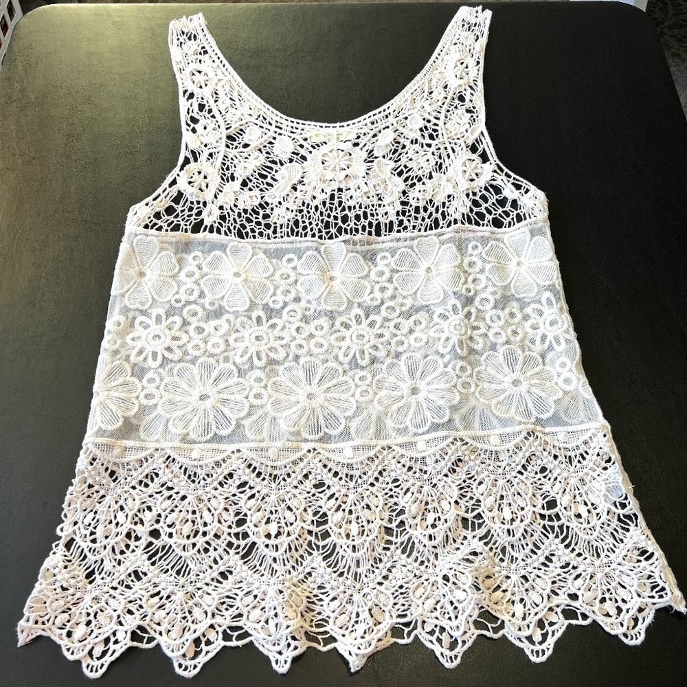*FIRM PRICE* Umgee lace and crochet sheer tank top